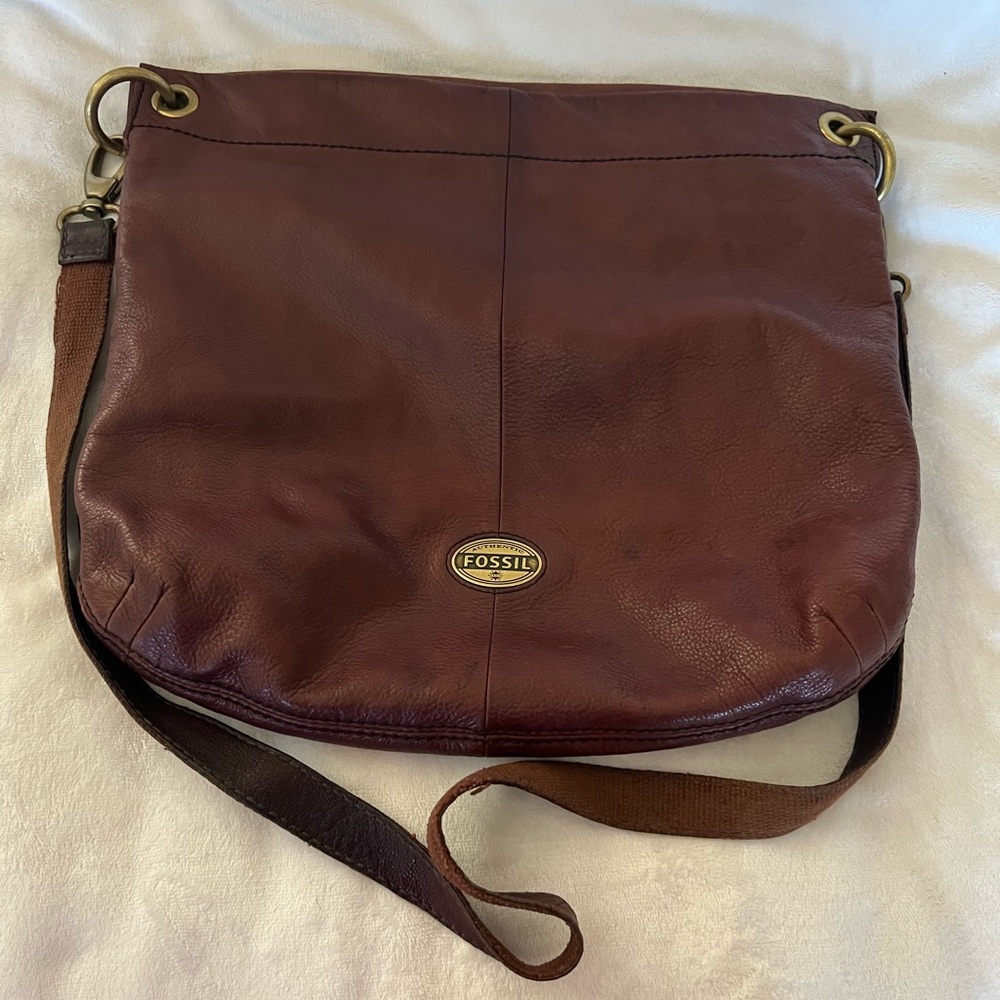 Fossil 2 Section Shoulder Bag Brass Hardware Euc 1 Strap Zips Snaps View 2